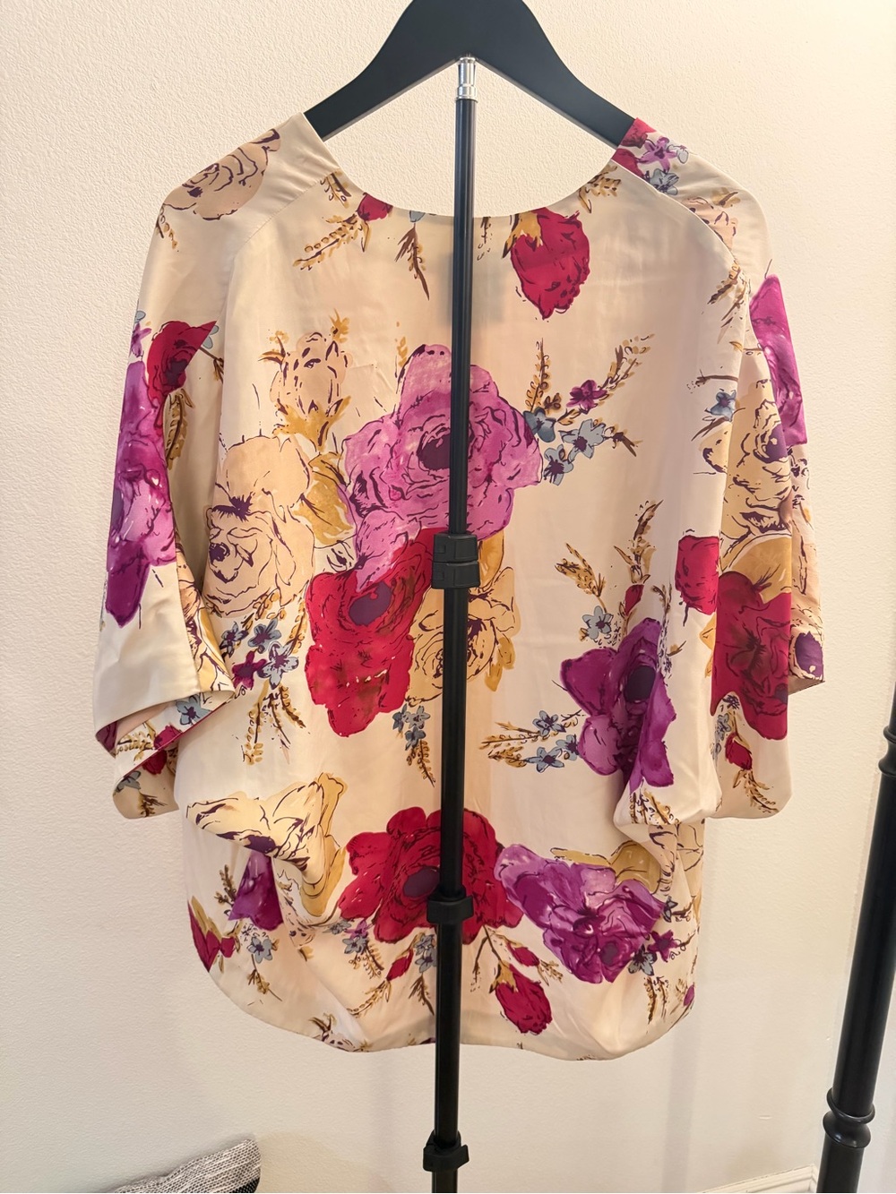 Odille Silk Floral Kimono Top - Picture 10 of 12